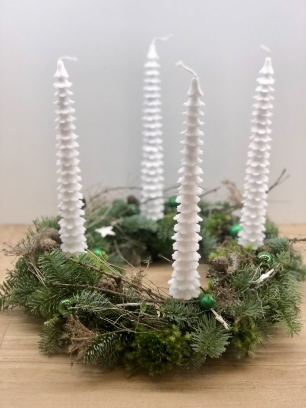 Adventní věnec strom - Barva svíček: Bílo-zelená